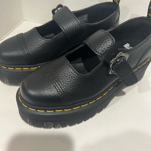 Dr Martens Addina Flower Buckle Platform Mary Jane Size W7 - Picture 1 of 9